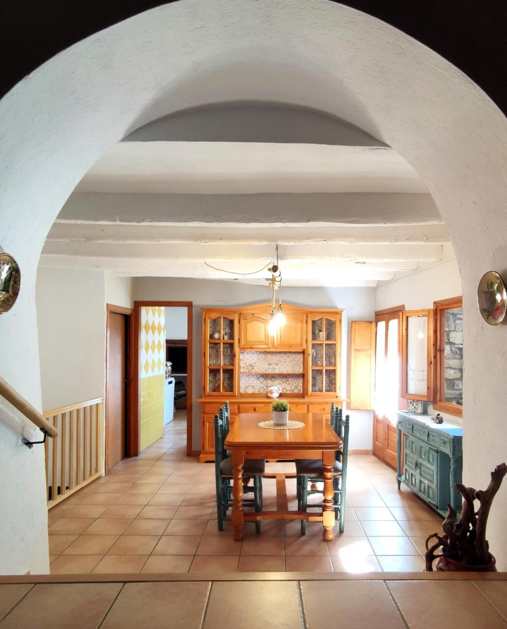 Casa Escola Villa Pobla de Segur Buitenkant foto